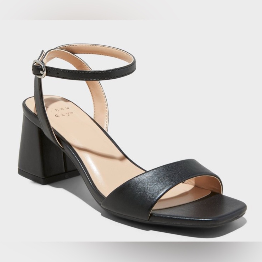 NWT A New Day Shannon Heels w Memory Foam Insole - Size 7 Wide